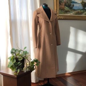 Perfect condition Karl Lagerfeld long wool coat